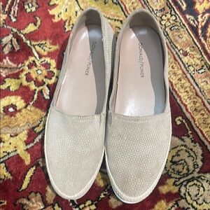 Donald J. Pliner Women's Cream Slip-On Shoes